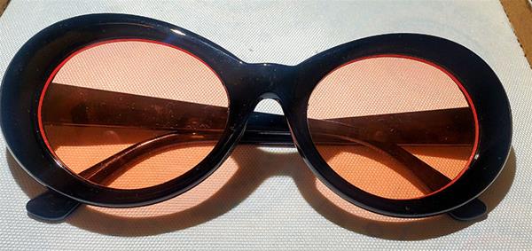 Black retro with rose colored tint sunnies
