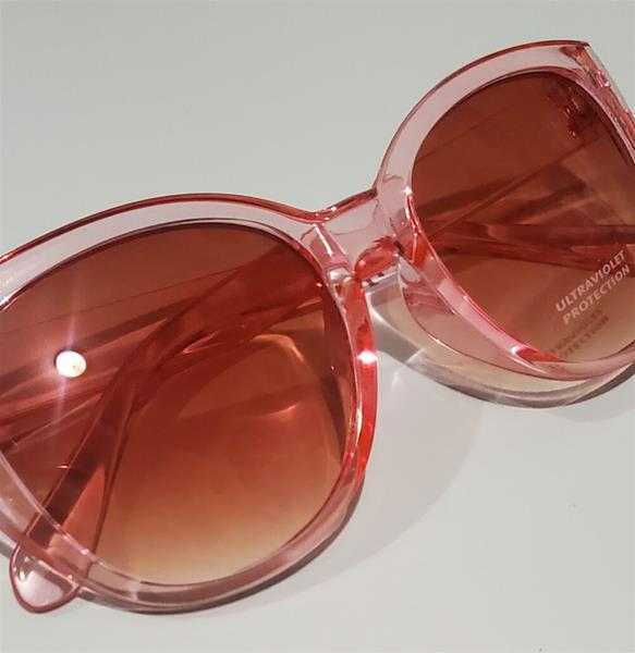 Soft Rose Colored Frame Sunnies