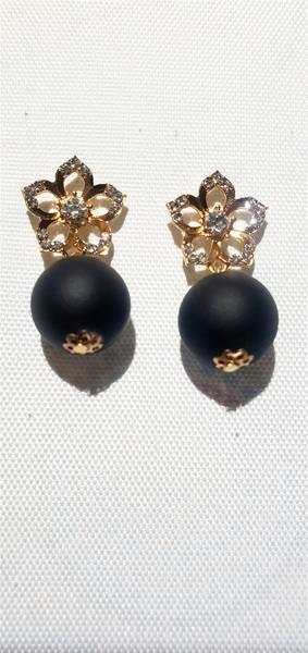 Black bead Glitzy earrings