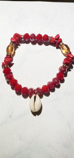 Earthy Red and Shell Charm Bracelet