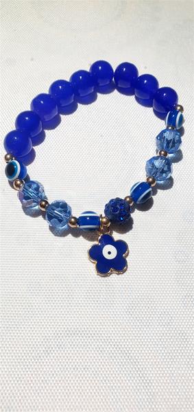 Beautiful blue bead bracelet